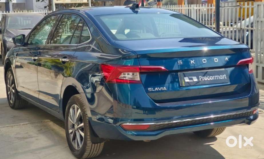 Skoda Slavia Style 1.0l Tsi At, 2025, Petrol