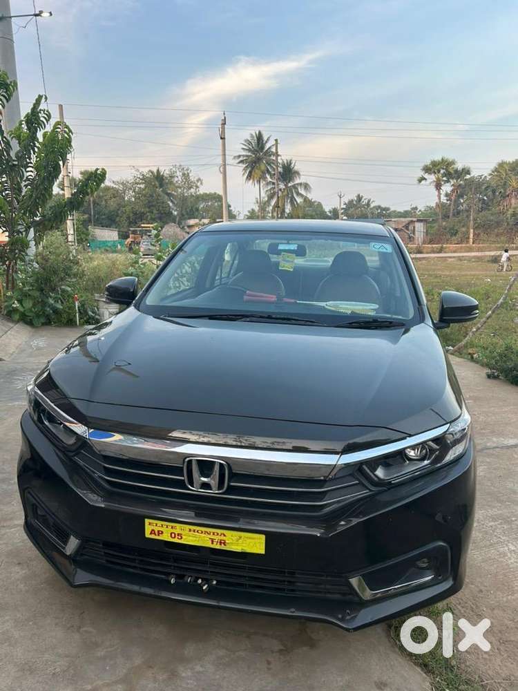 Honda Amaze 2023 Petrol Well Maintained