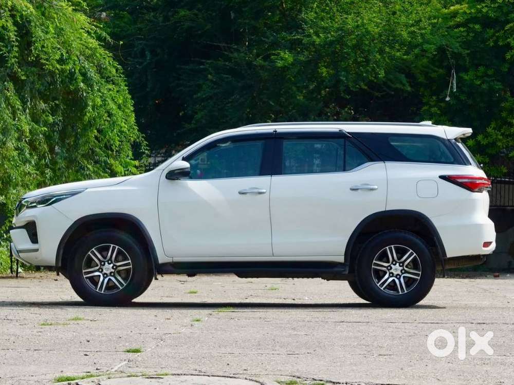 Toyota Fortuner 4x2 At 2.7 Petrol, 2024, Petrol