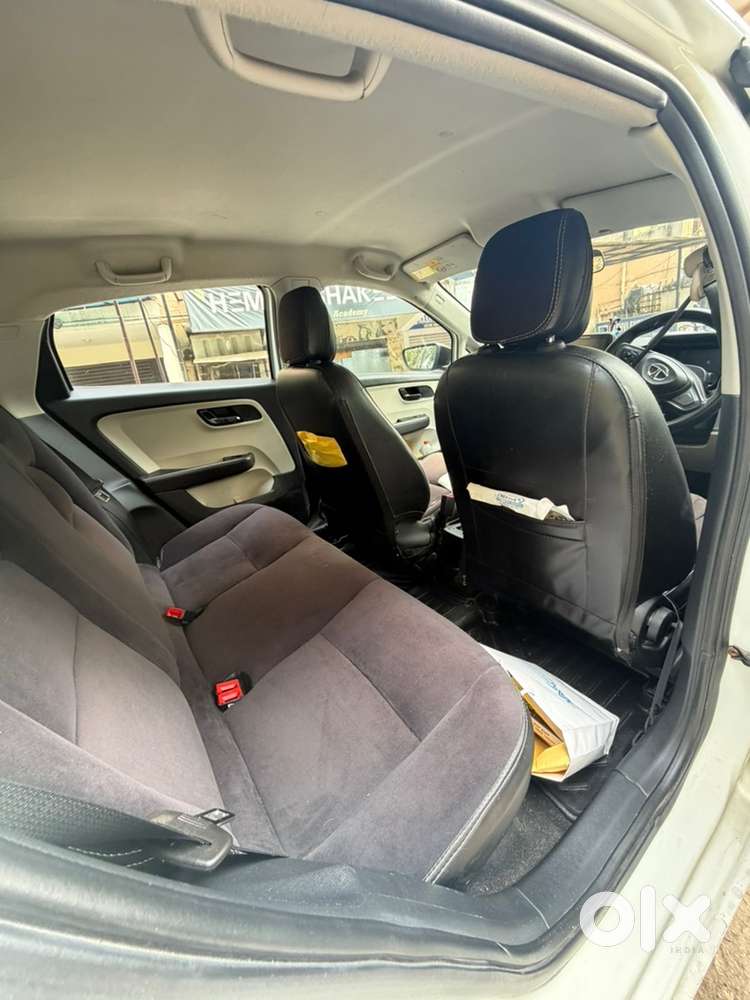 Tata Altroz Xm Plus 2023 With Low Km