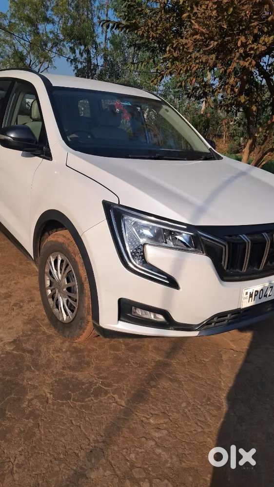 Mahindra Xuv700 2.2 Ax3 Diesel Automatic 5seater
