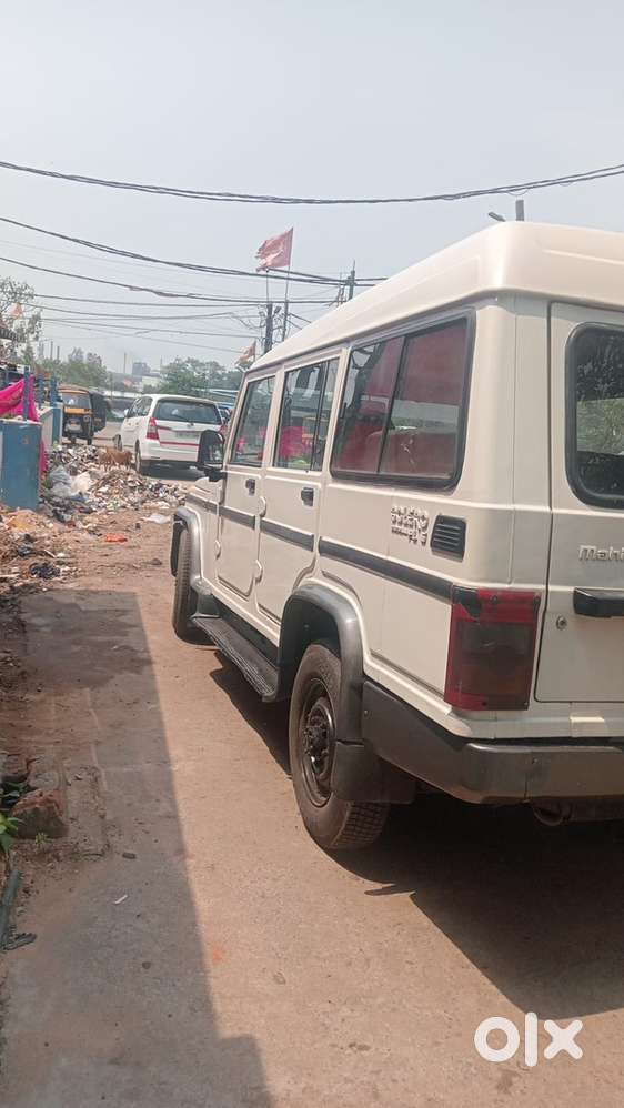 Mahindra Bolero 9 Seater 2015