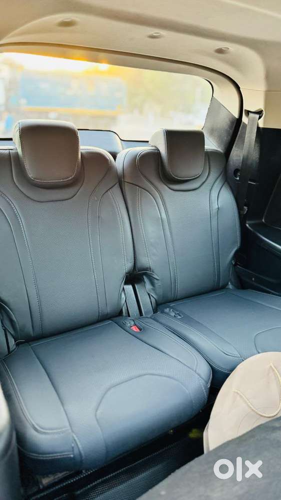 Mahindra Xuv700 2.2 Ax 7 Diesel At Str, 2022, Diesel