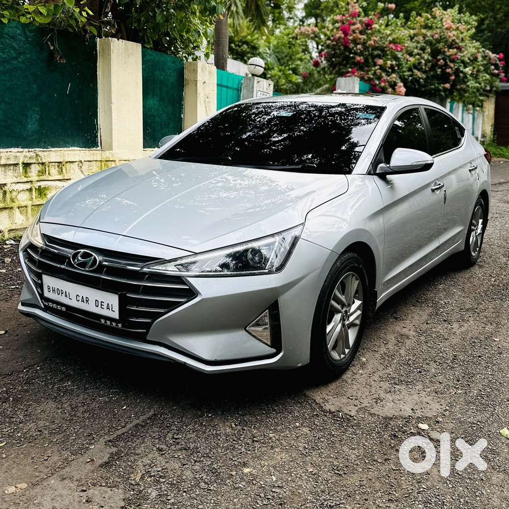Hyundai New Elantra, 2022, Petrol