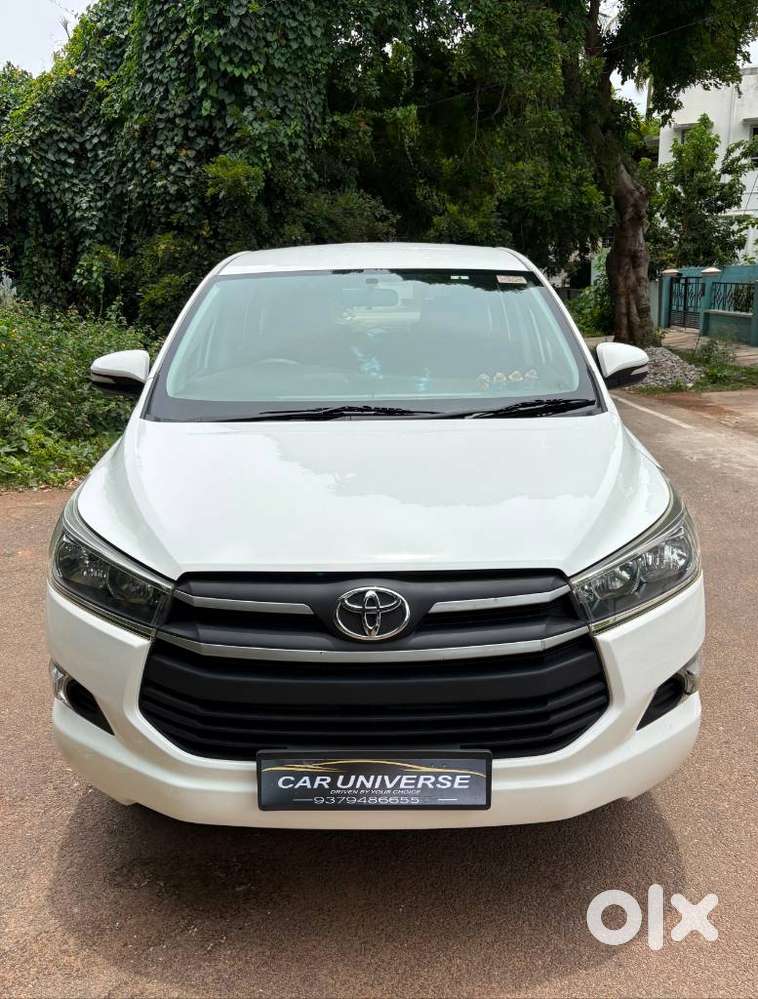 Toyota Innova Crysta 2.4 G Mt, 2017, Diesel