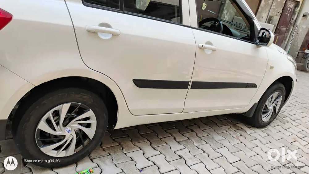 Maruti Suzuki Dzire 2017 Cng & Hybrids 85000 Km Driven