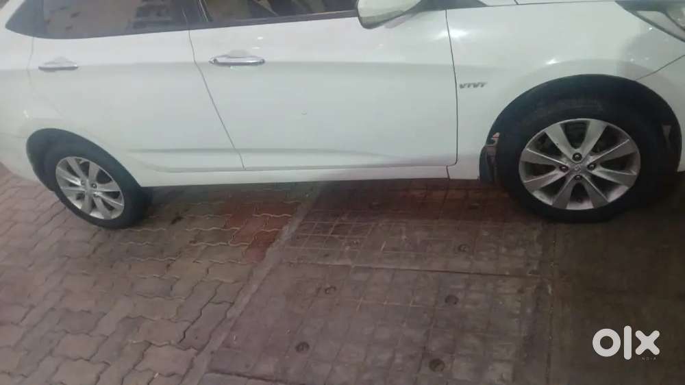 Hyundai Verna 1.6 Sx Petrol 2011