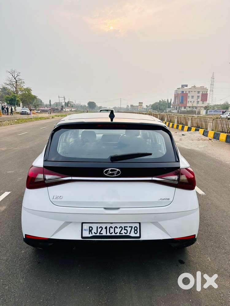 Hyundai I20 Asta 1.4 (o), With Sunroof Diesel, 2022, Diesel