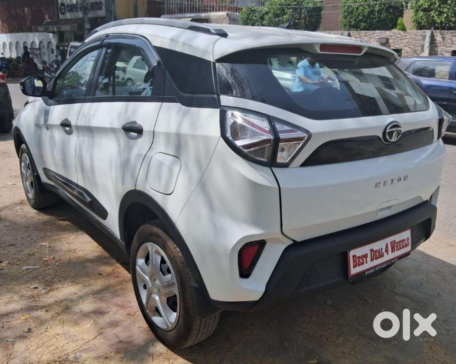 Tata Nexon 1.5 Revotorq Xm (s), 2023, Diesel