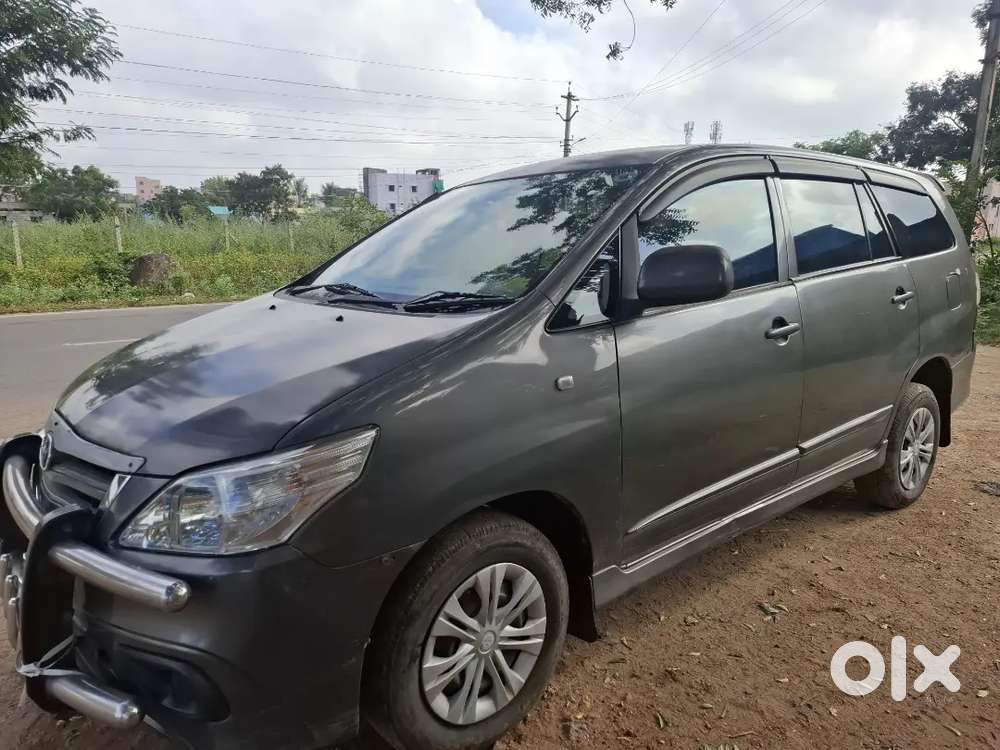 Toyota Innova 2014 Diesel Well Maintained