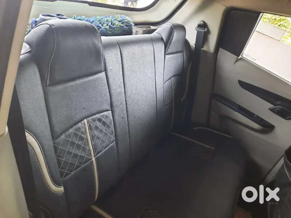 Mahindra Kuv 100 2016 पेट्रोल