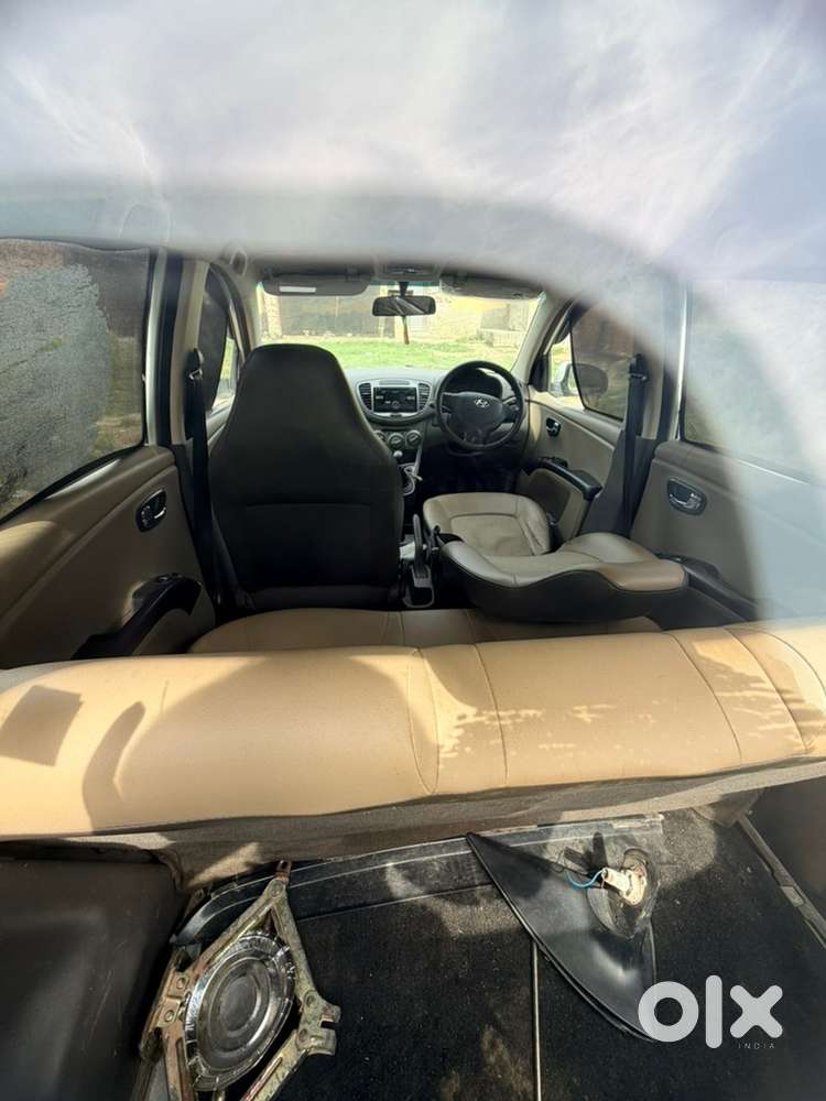 Hyundai I10 2013 Petrol 70000 Km Driven