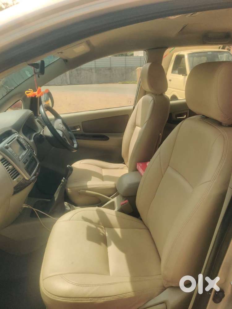 Toyota - Innova