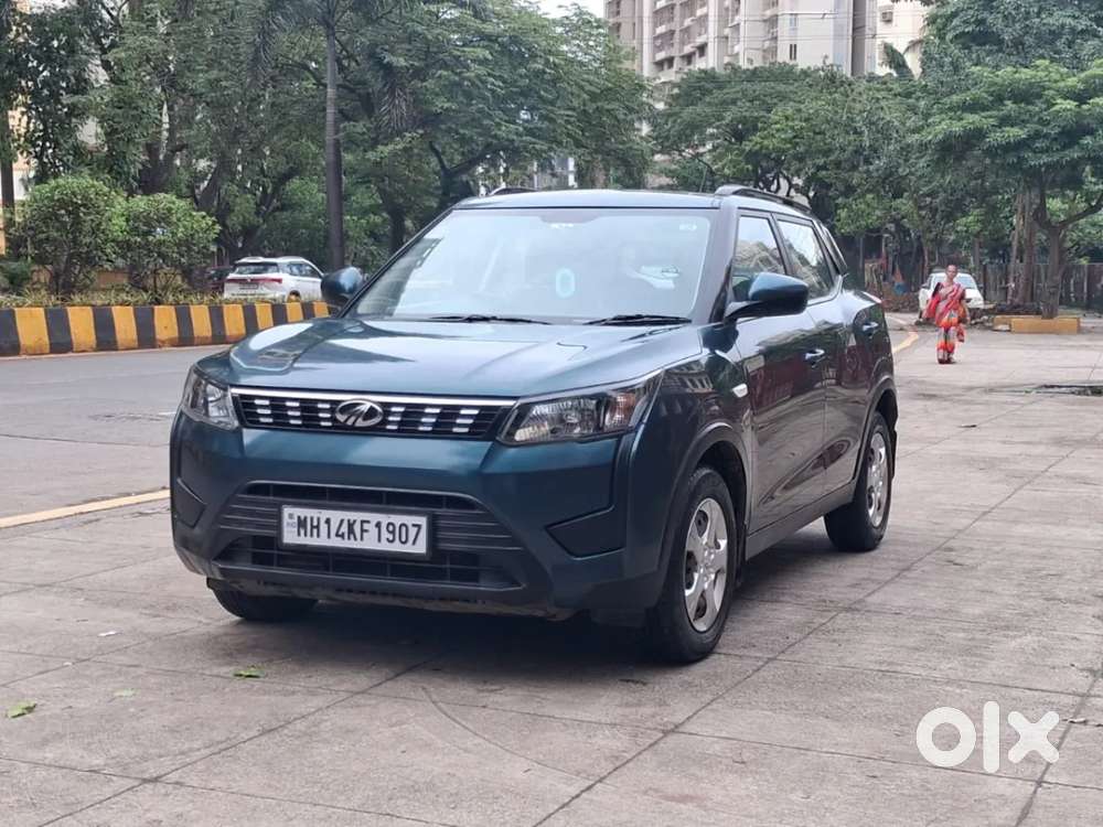 Mahindra Xuv300 1.2 W6 Amt Petrol, 2022, Petrol