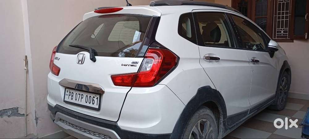 Vip No. Pb07p0061 For Sale With Car