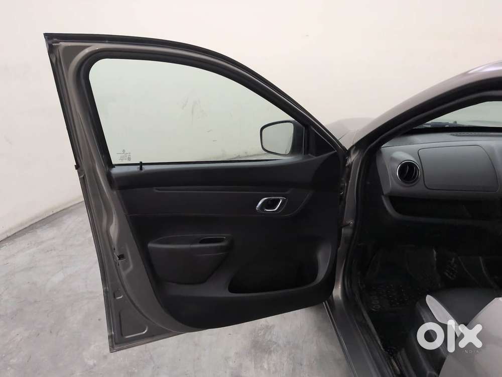 Renault Kwid 2019-ongoing 1.0 Rxt Amt (o), 2018, Petrol