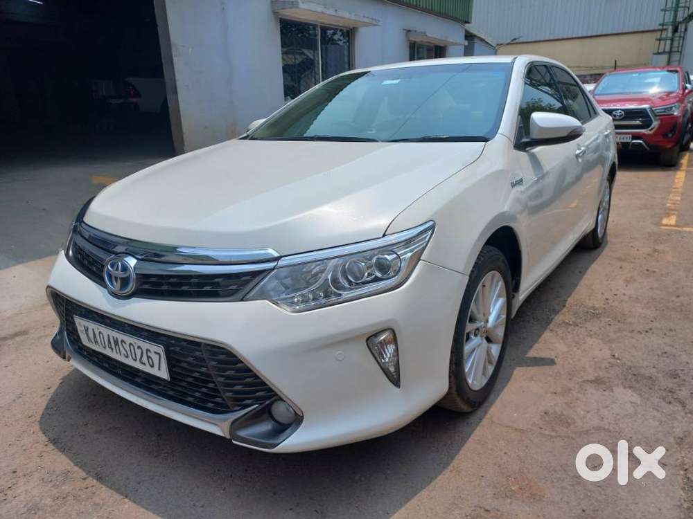 Toyota Camry Hybrid 2.5, 2016, Petrol