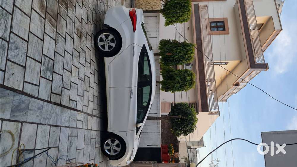 Hyundai Elantra At 2014 Diesel Well Maintained
