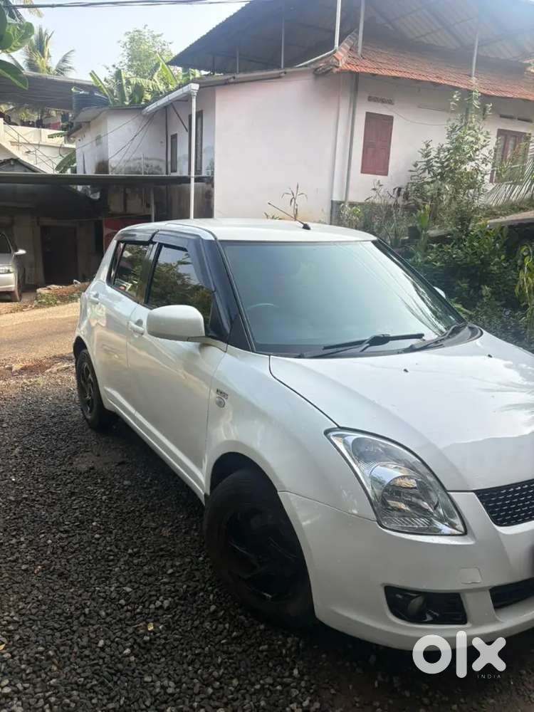 Maruti Suzuki Swift 2010 Diesel 225000 Km Drive