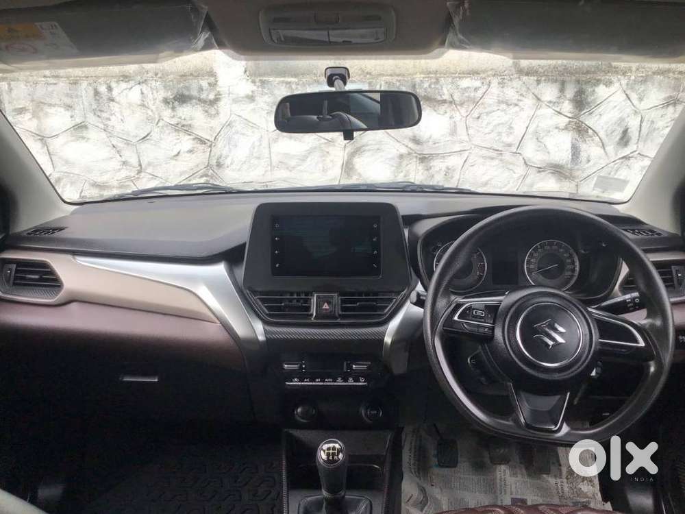 Maruti Suzuki New-gen Swift Vxi, 2025, Petrol