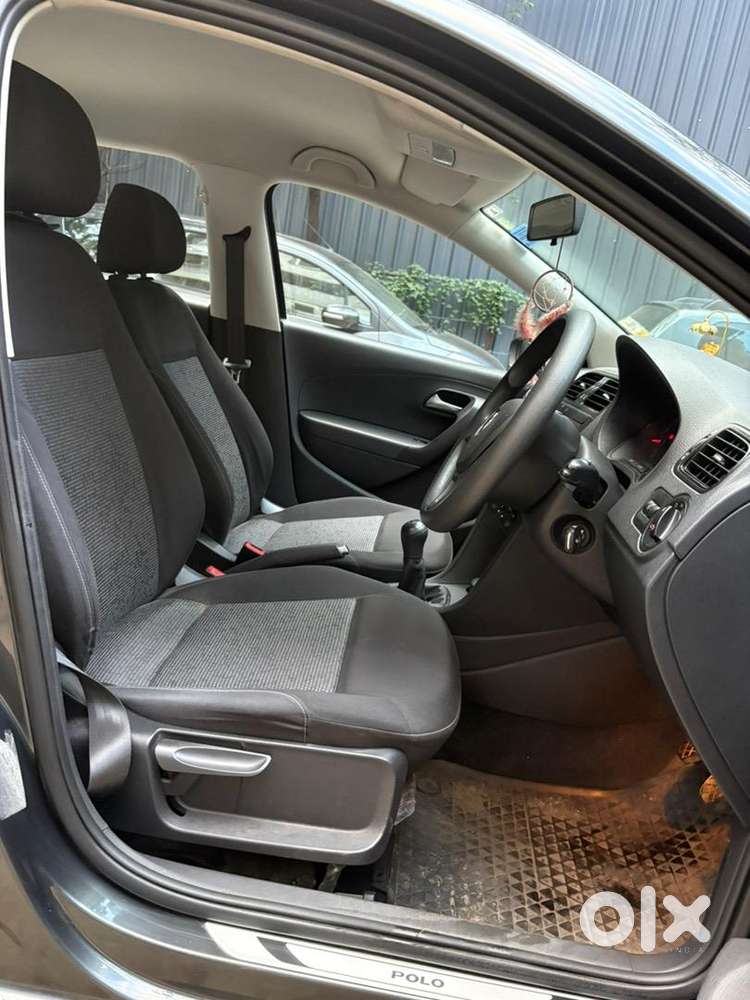 Volkswagen Polo 2016 Petrol 42000 Km Driven