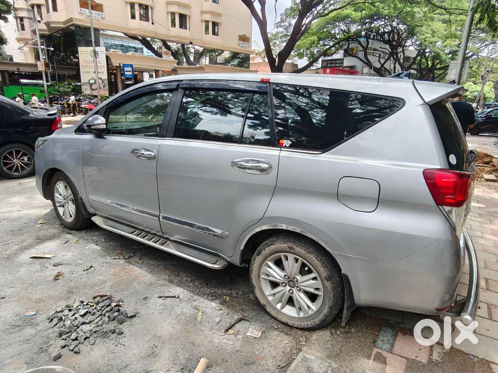 Toyota Innova Crysta 2.8z Automatic, 2016, Diesel