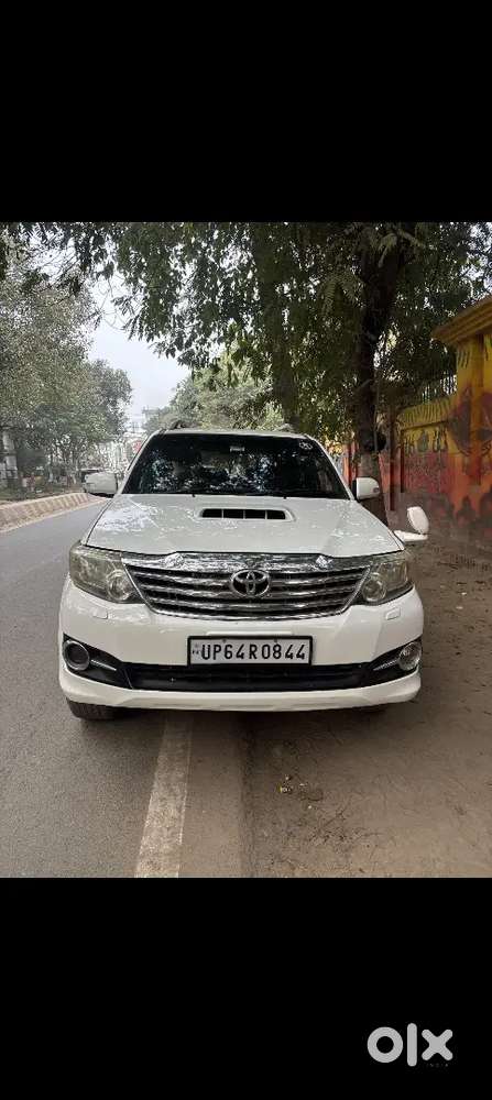 Toyota Fortuner 2012 Diesel 140000 Km Driven