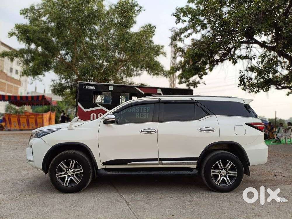 Toyota Fortuner 4x2 At 2.8 Diesel, 2021, Diesel