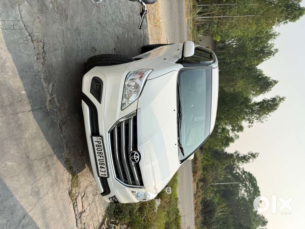 Toyota Innova 2013