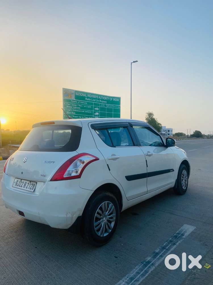 Maruti Suzuki Swift 2017 Diesel 74000 Km Driven