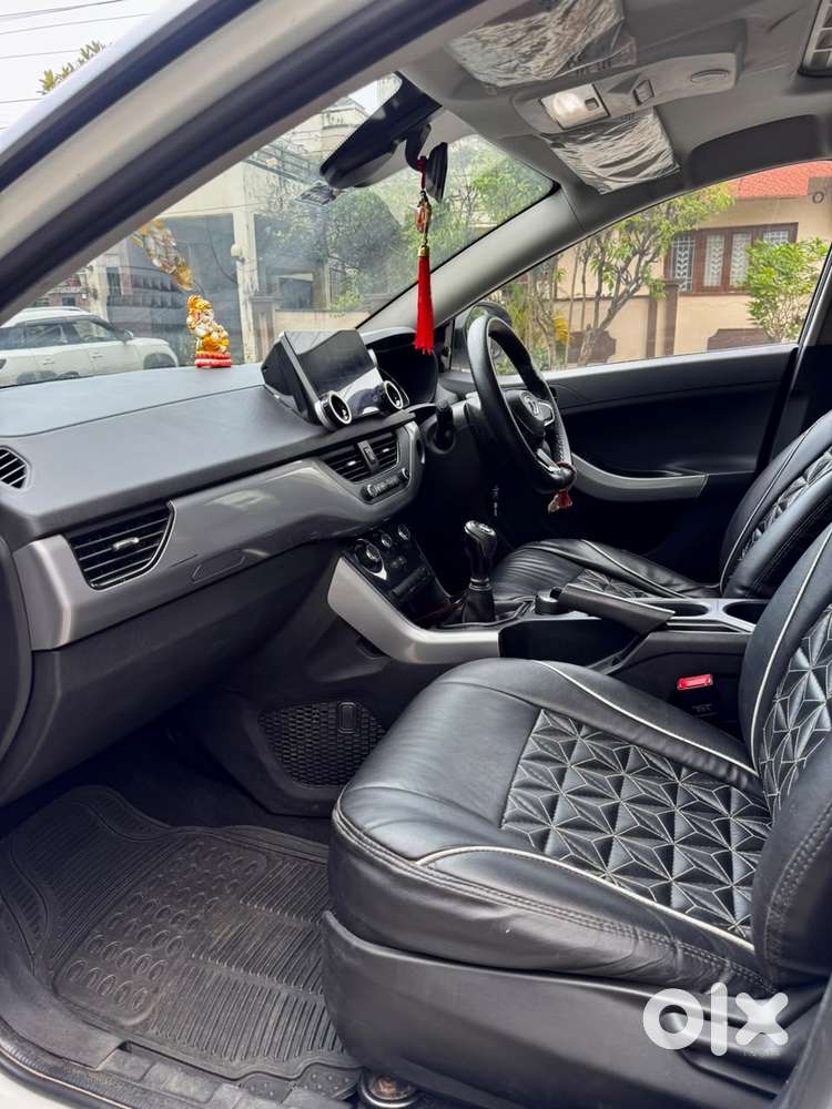 Tata Nexon, 2021, Petrol
