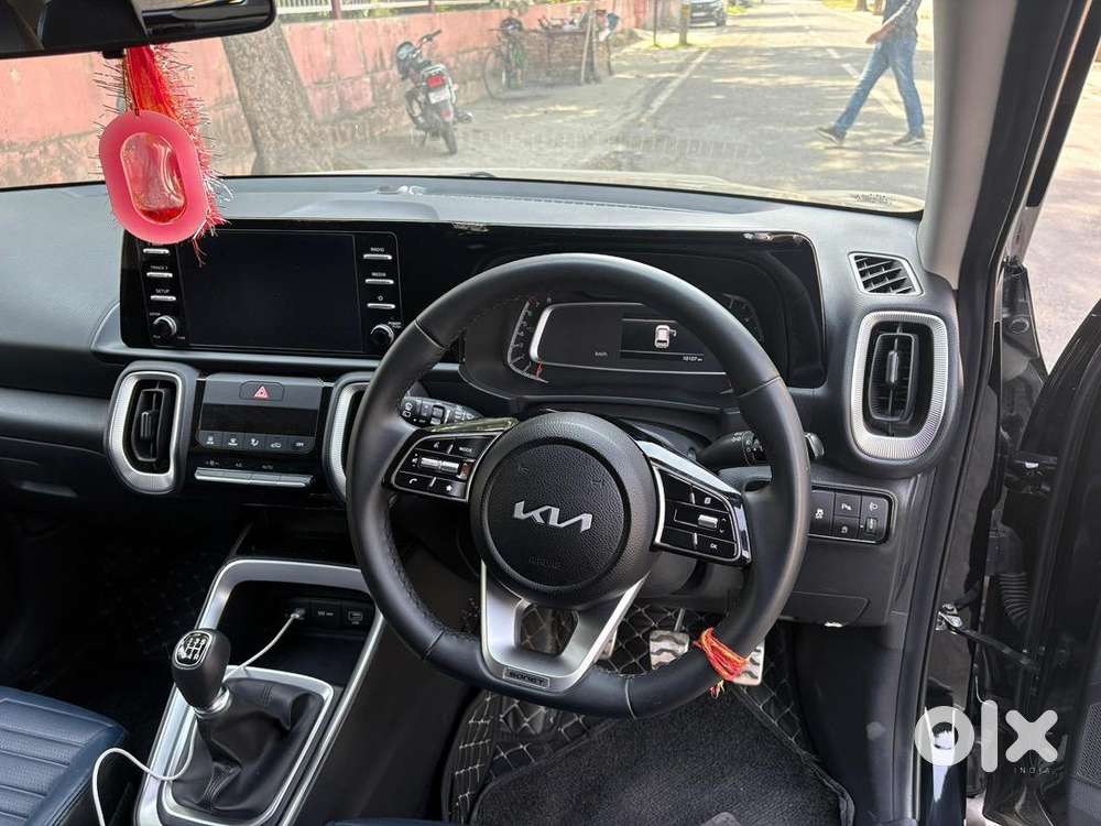 Kia Sonet 2025 Petrol 10000 Km Driven