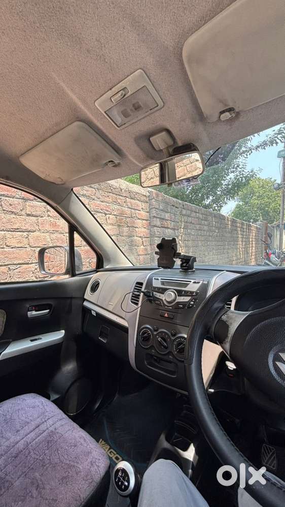 Maruti Suzuki Wagon R 1.0 - Top Model Petrol Well Maintained