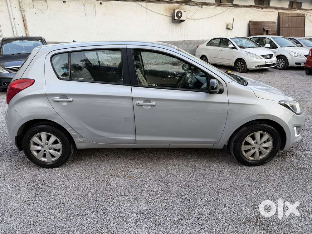 Hyundai I20 Sportz 1.4 Crdi 6 Speed Bs-iv, 2012, Diesel
