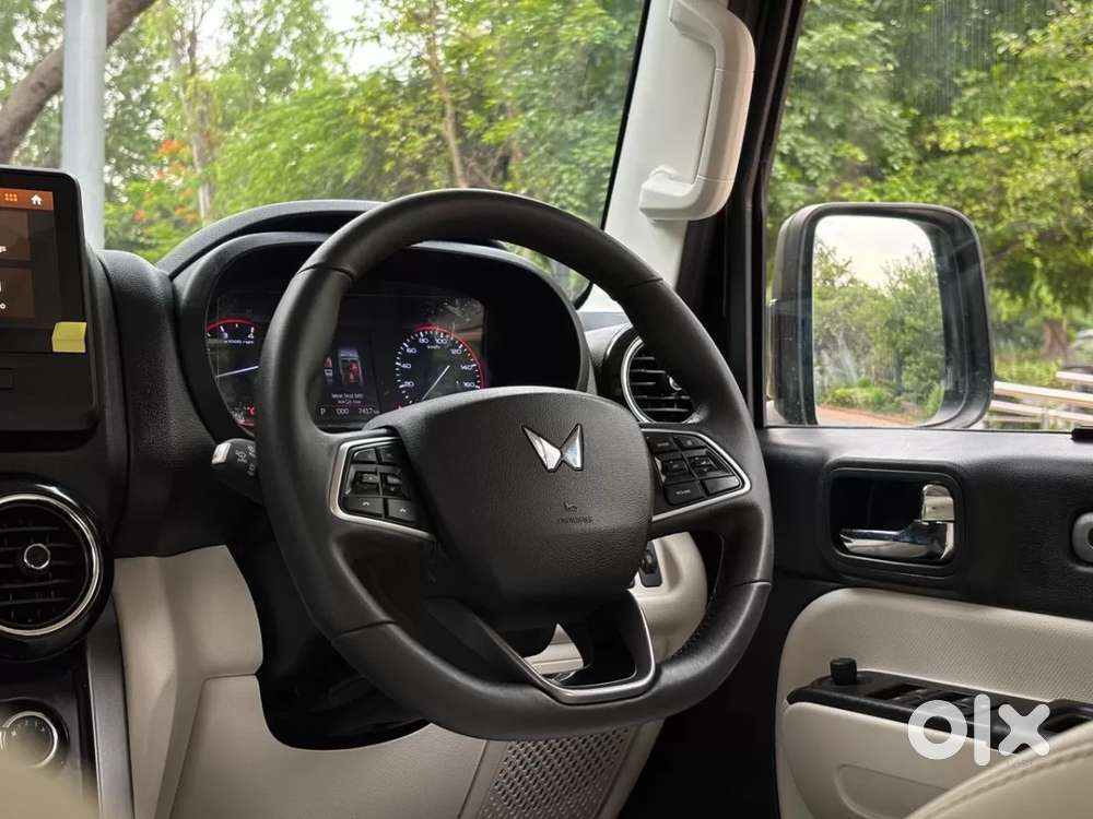 Mahindra Thar Roxx, 2025, Petrol