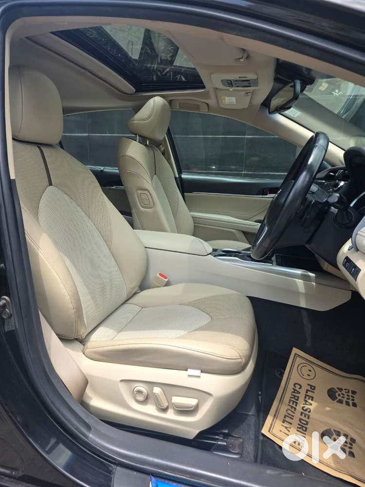 Toyota Camry 2.5 Hybrid, 2020, Petrol