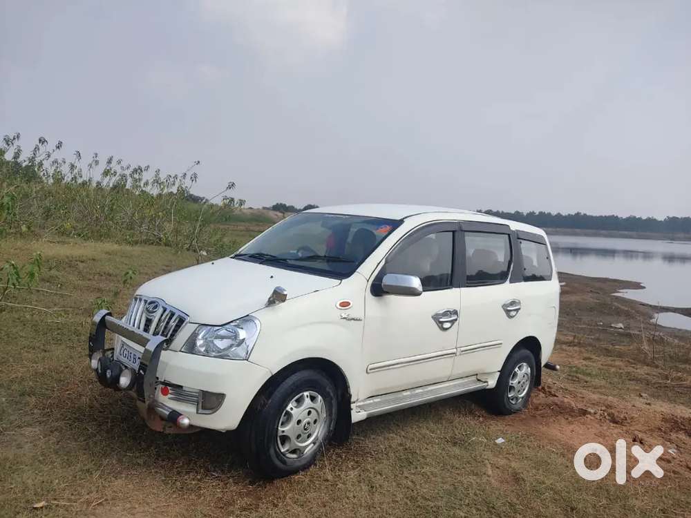 Mahindra Xylo Available