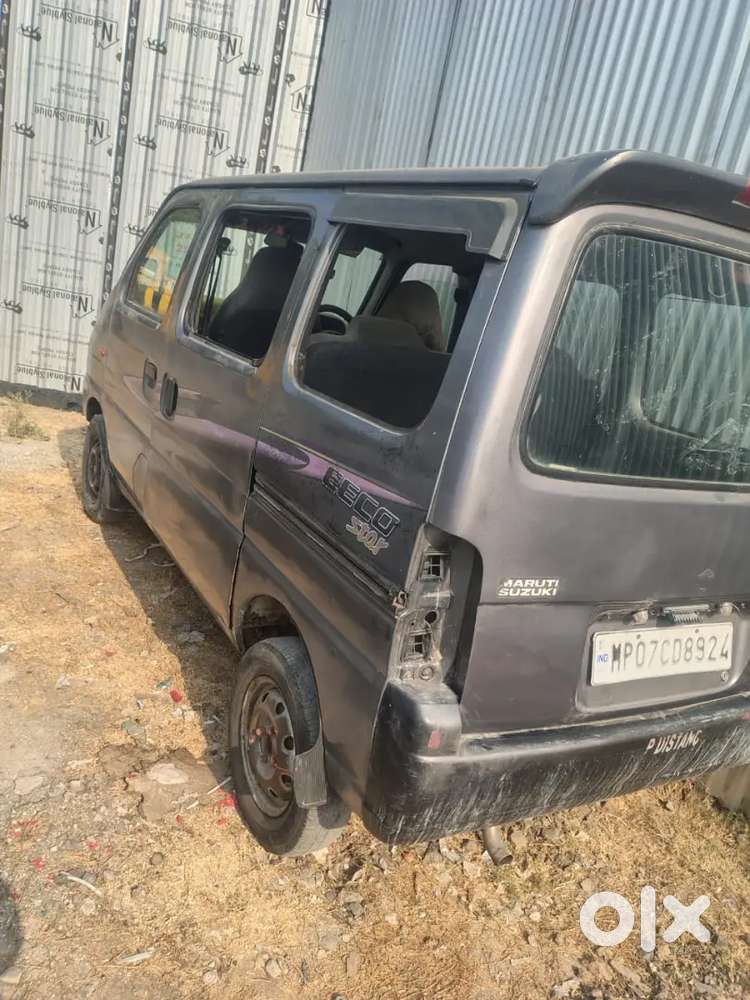 Maruti Suzuki Eeco 2015 Petrol 100000 Km Driven
