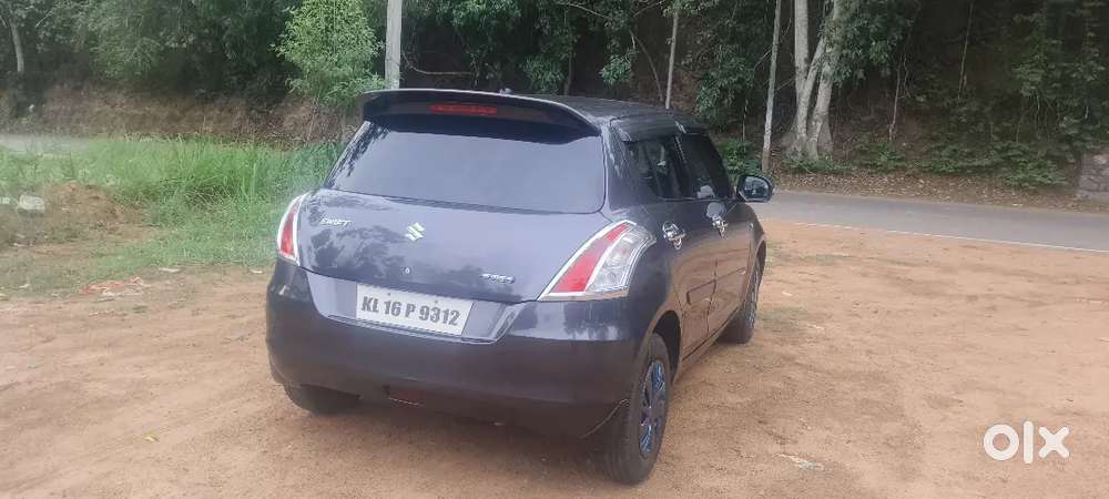 Maruti Suzuki Swift 2016 Petrol 93567 Km Driven