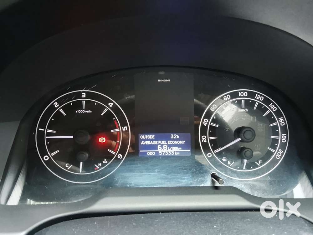 Toyota Innova Crysta 2.4 Gx Mt 8s, 2016, Diesel