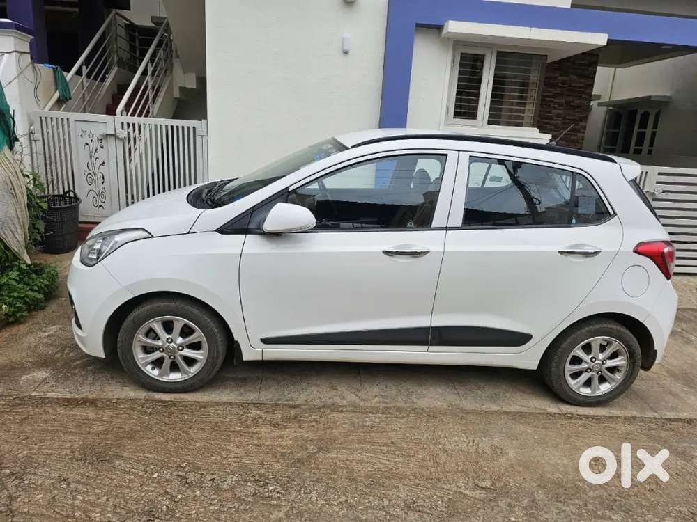 Grand I10 Asta Top End  2015  In Mint Condition (inside Out)