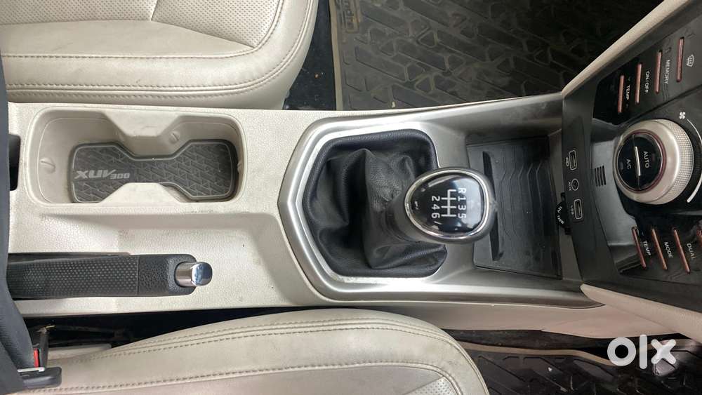 Mahindra Xuv300 W8 Option, 2020, Petrol