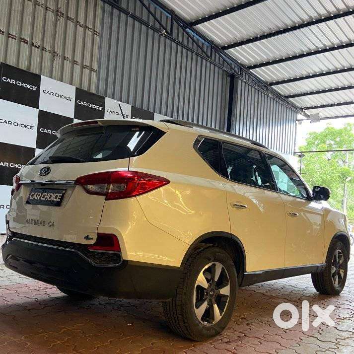 Mahindra Alturas G4 4wd At, 2018, Diesel