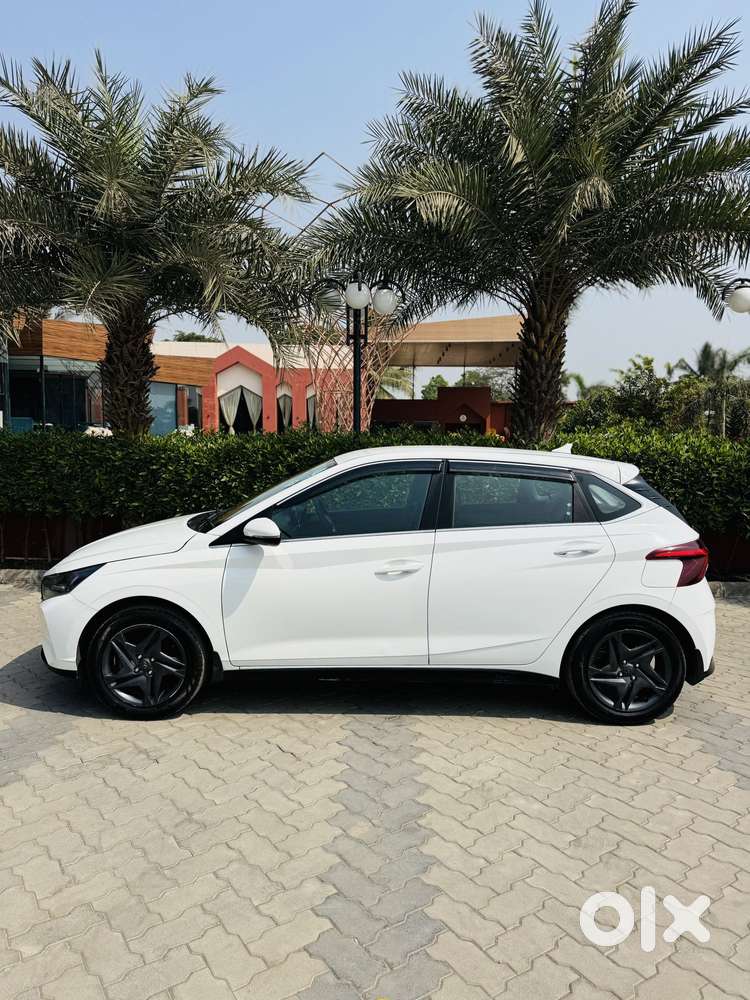 Hyundai I20 1.2 Spotz, 2022, Cng & Hybrids