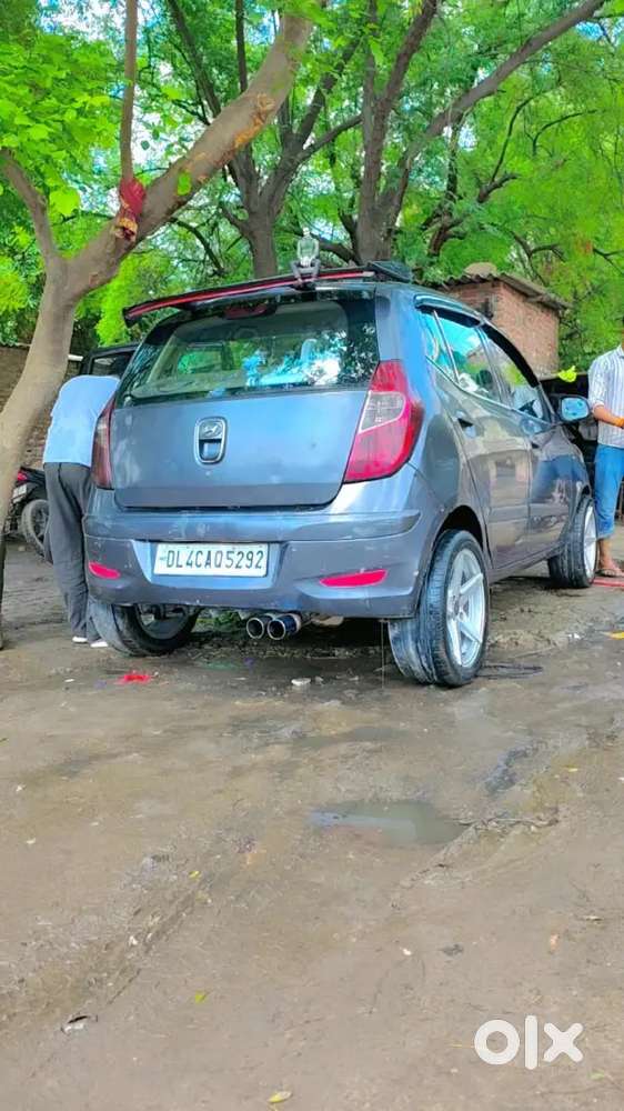 Hyundai I10 Model 13.09.2012 Last Year Full Load The Car Alloy Wheel