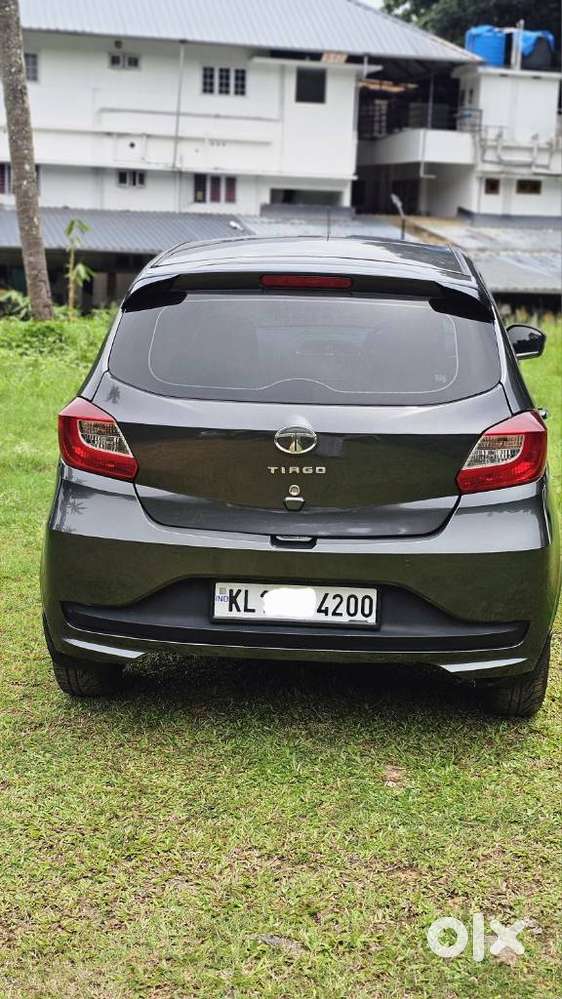 Tata Tiago 1.2 Revotron Xt, 2020, Petrol