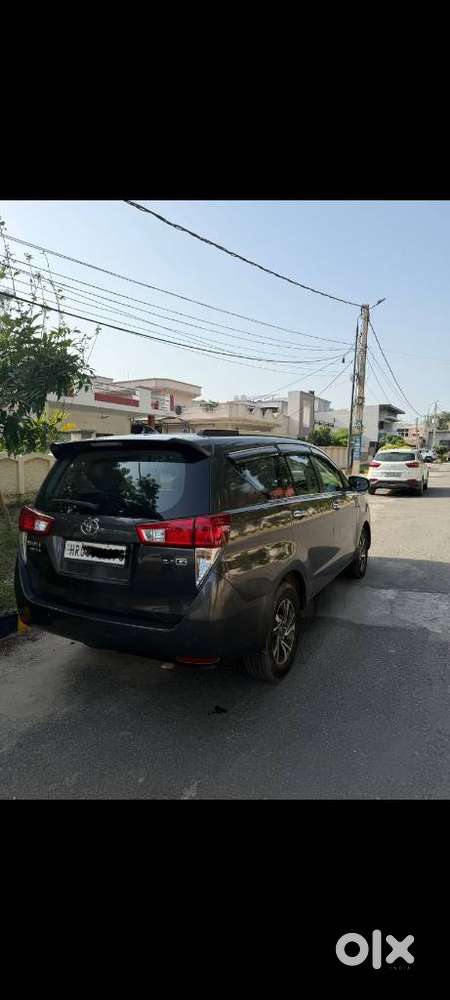 Toyota Innova Crysta 2.8 Gx At, 2022, Diesel