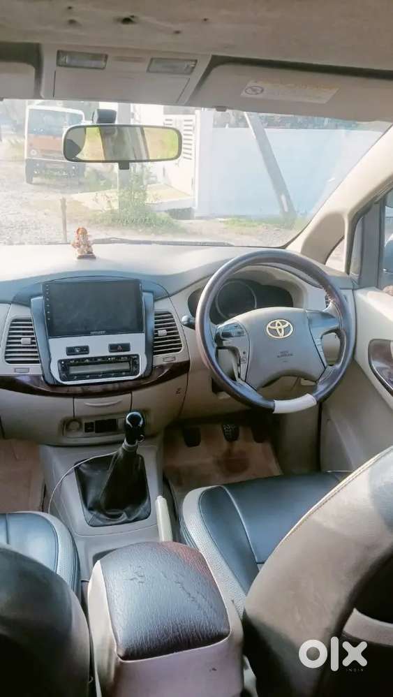 Toyota Innova 2012 Diesel 348000 Km Driven