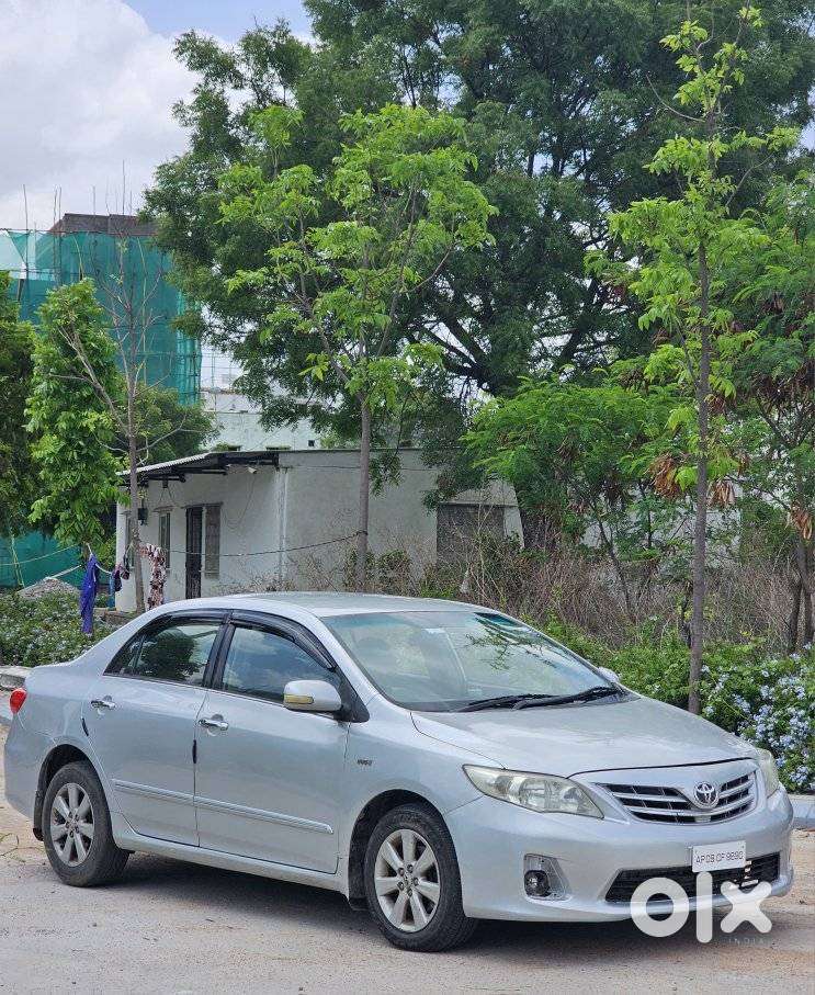 Toyota Corolla Altis G, 2011, Petrol