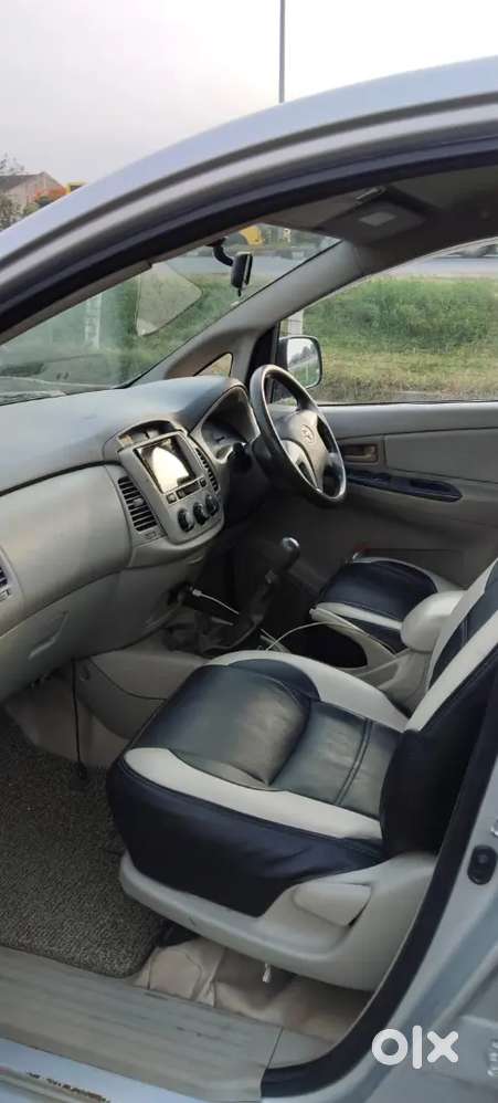 Toyota Innova Petrol Manual 2014